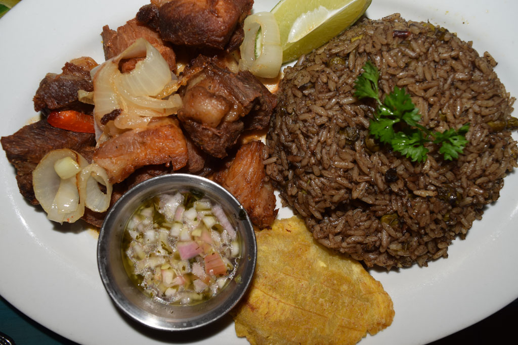 Fried pork chunks